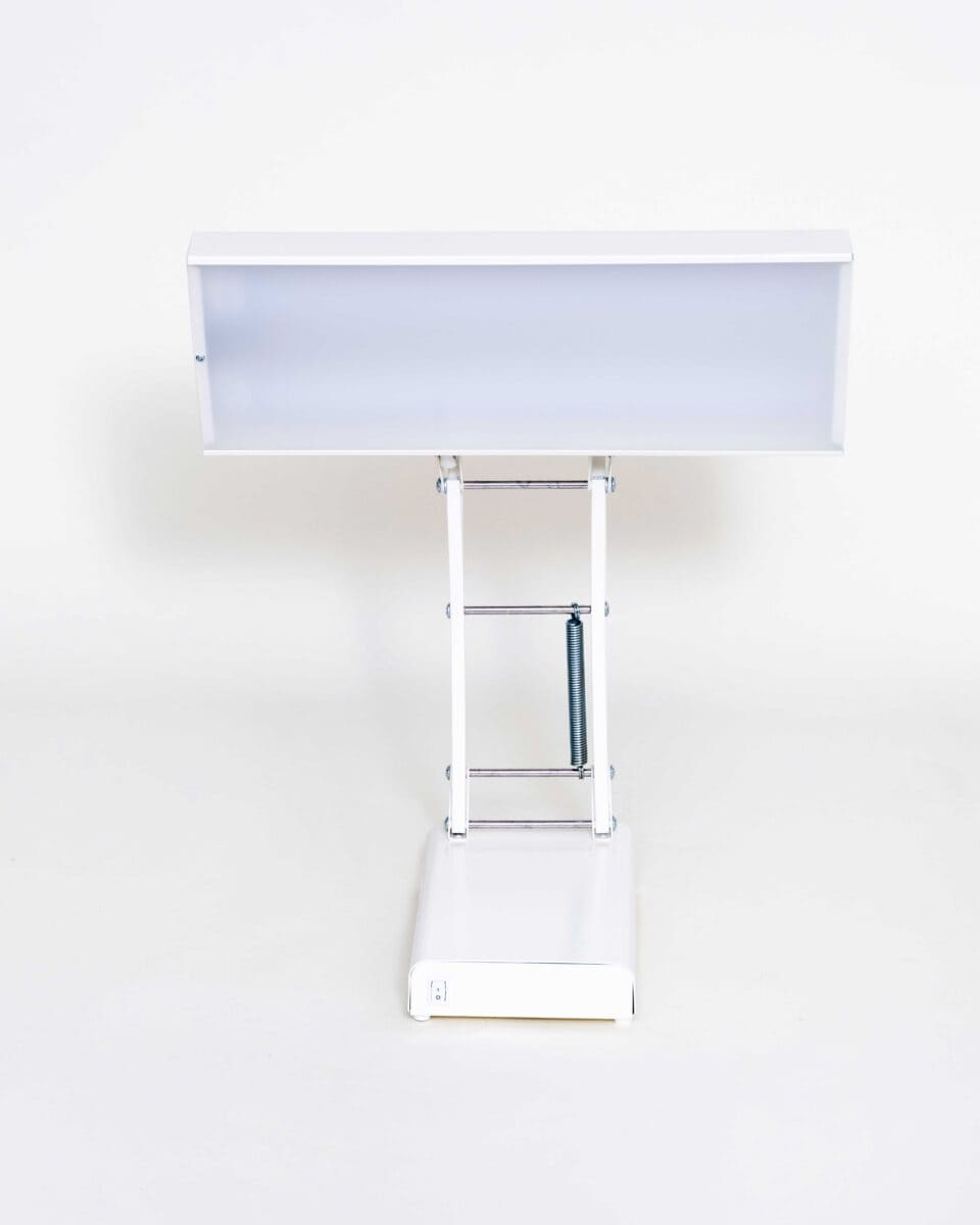 NLT Desk Lamp II front view